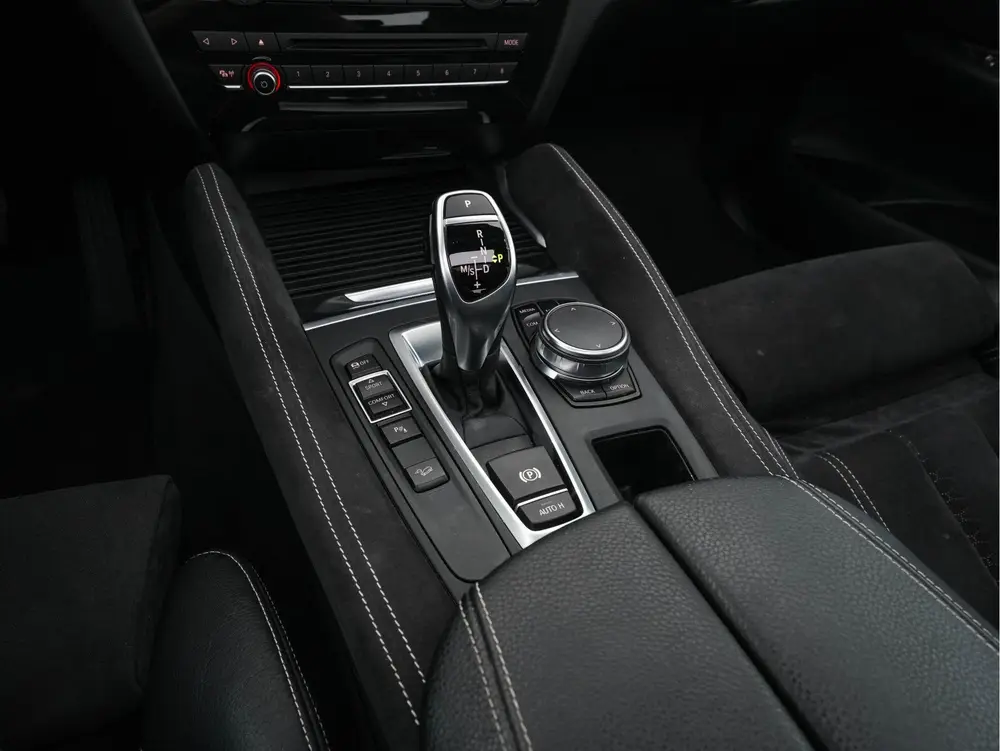BMW X6 xDrive30d High Executive Design-Edition-Ex uit 2019, foto 13