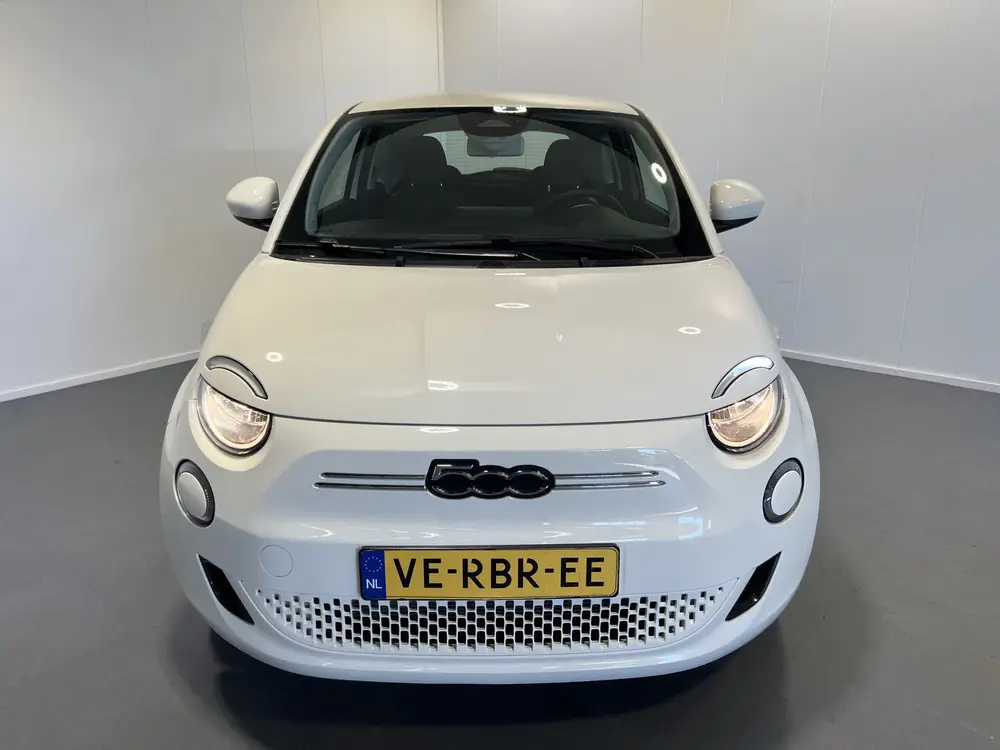 Fiat 500 Icon 42 kWh uit 2022, foto 12