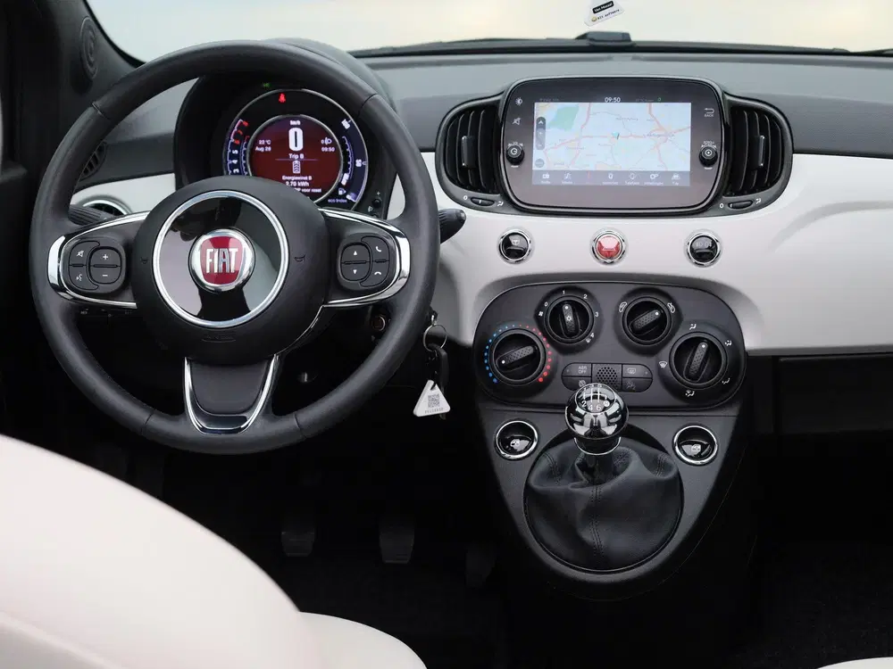 Fiat 500C 1.0 Hybrid Star uit 2021, foto 8