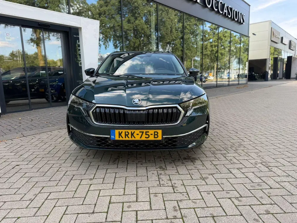 Skoda Octavia 1.5 TSI MHEV Business Edition Plus uit 2026, foto 2