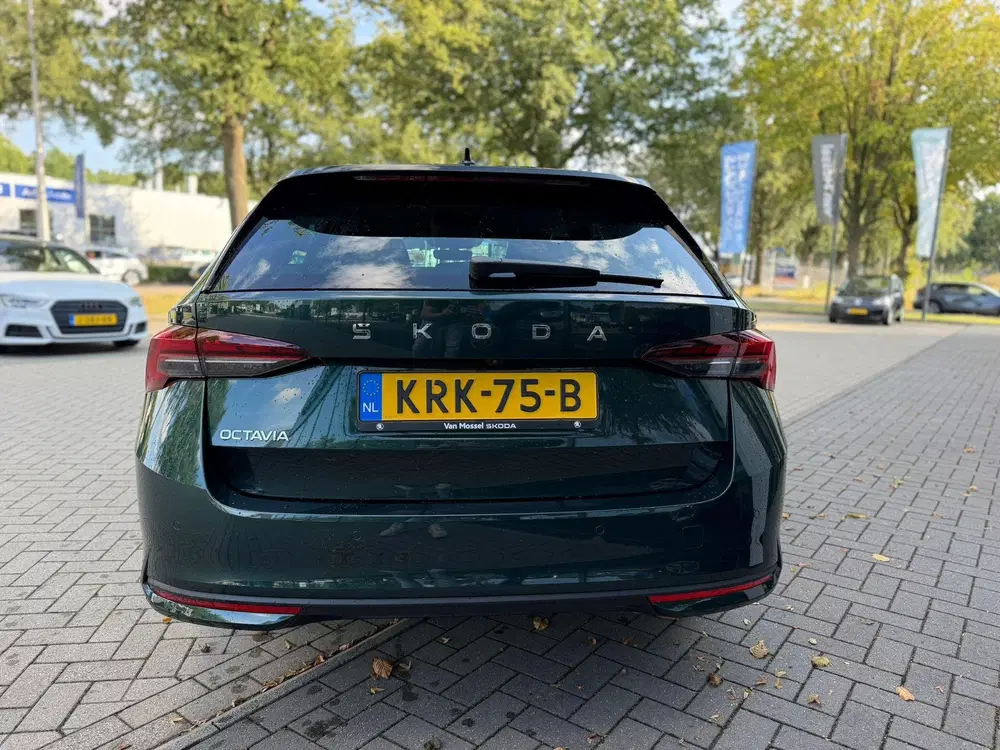 Skoda Octavia 1.5 TSI MHEV Business Edition Plus uit 2026, foto 3
