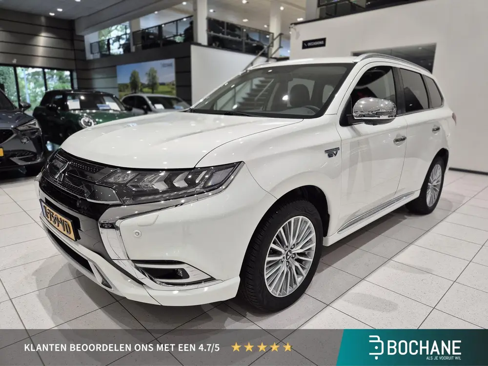 Mitsubishi Outlander 2.4 PHEV Intense+ uit 2021