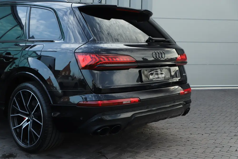 Audi Q7 60 TFSI e quattro Competition uit 2021, foto 9