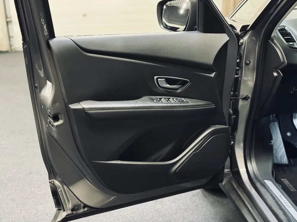 Renault Grand Scenic Grand Scénic 1.3 TCe Limited 7p. uit 2019, foto 12