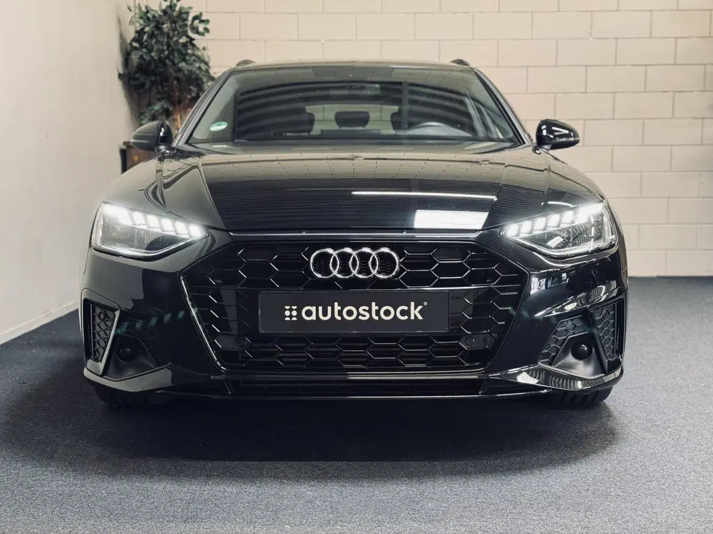 Audi A4 35 TFSI S edition S-Line uit 2022, foto 8