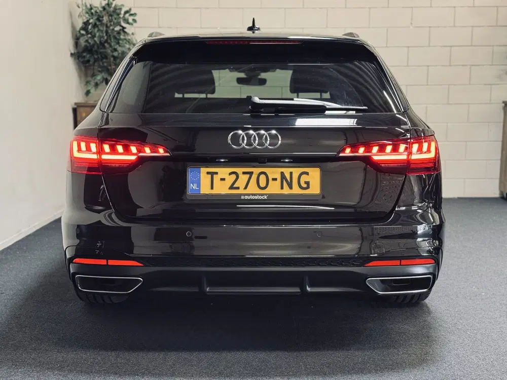 Audi A4 35 TFSI S edition S-Line uit 2022, foto 9