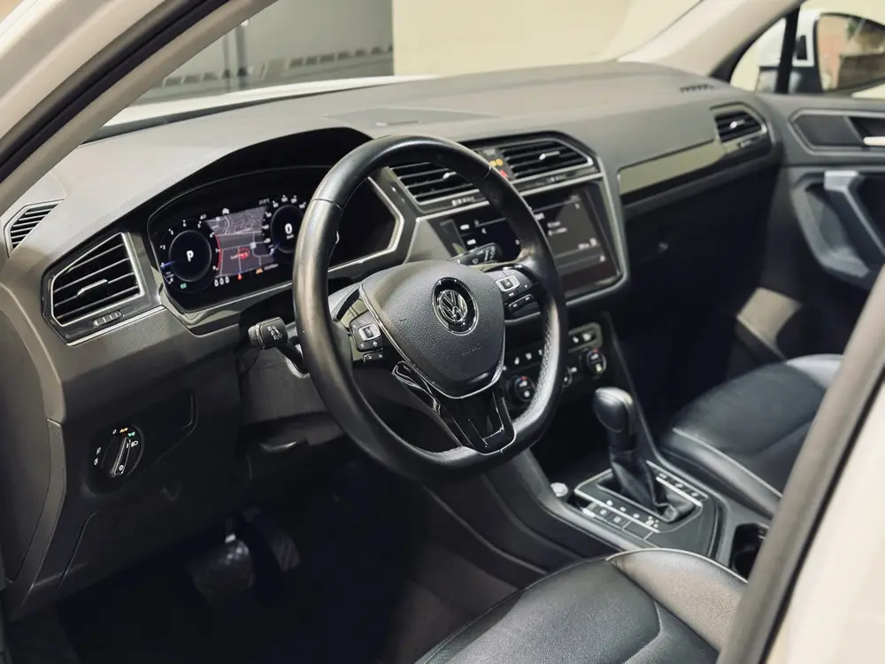 Volkswagen Tiguan 1.5 TSI ACT Highline R-Line | Panorama | L uit 2020, foto 14