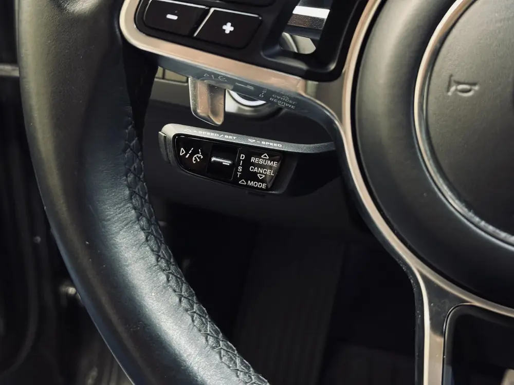 Porsche Cayenne 3.0 E-Hybrid uit 2021, foto 15