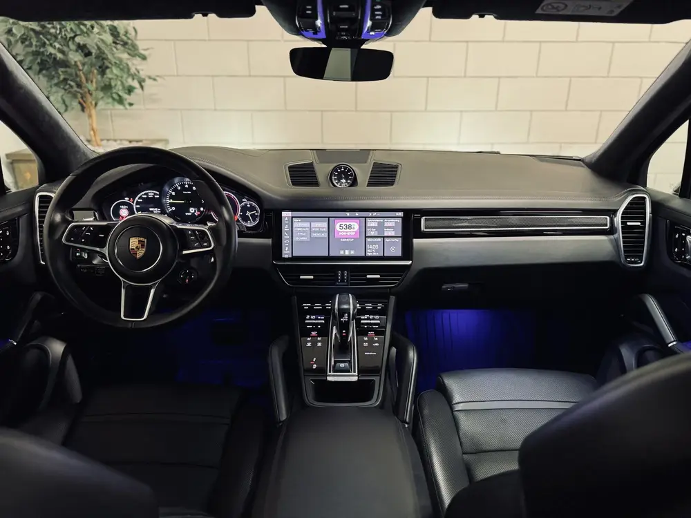 Porsche Cayenne 3.0 E-Hybrid uit 2021, foto 3