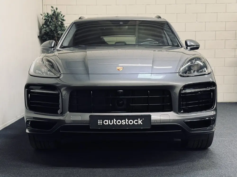 Porsche Cayenne 3.0 E-Hybrid uit 2021, foto 7