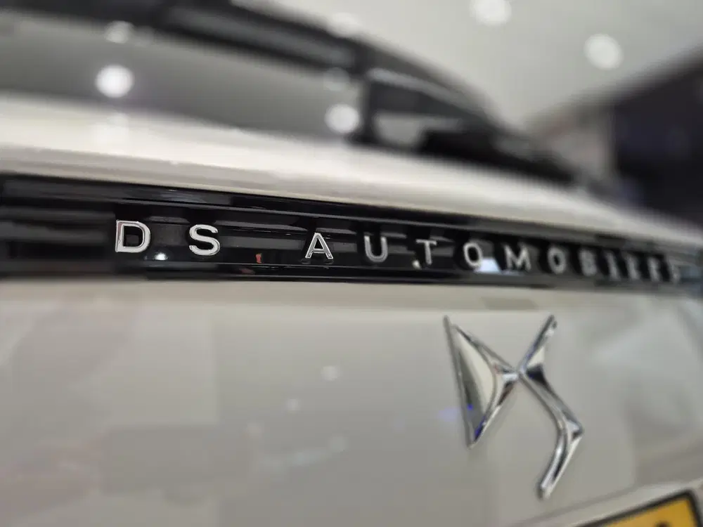 DS Automobiles DS 7 DS 7 1.6 PHEV 300 4x4 Etoile uit 2025, foto 17