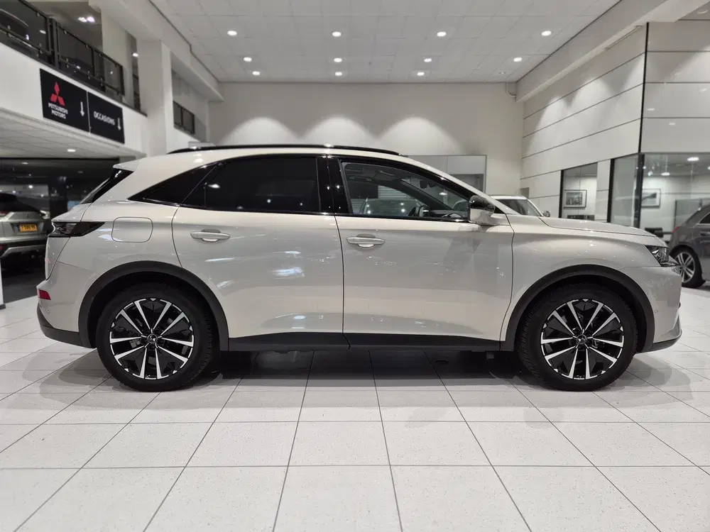 DS Automobiles DS 7 DS 7 1.6 PHEV 300 4x4 Etoile uit 2025, foto 19