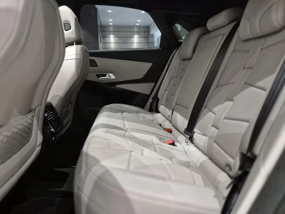 DS Automobiles DS 7 DS 7 1.6 PHEV 300 4x4 Etoile uit 2025, foto 8