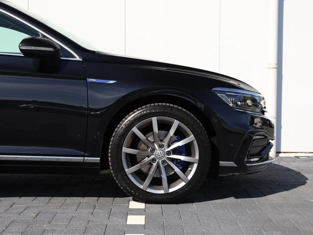Volkswagen Passat 1.4 TSI GTE Business 218PK DSG | LED Matri uit 2020, foto 16