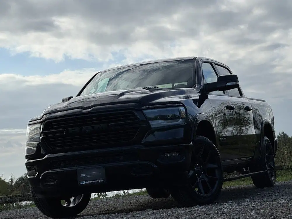 Dodge Ram 1500 LARAMIE NIGHT 5.7L V8, LAGE BIJTELLING, PANO uit 2019