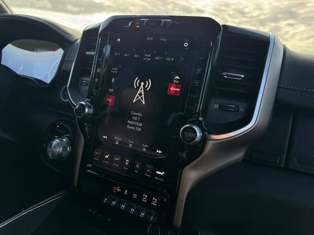 Dodge Ram 1500 LARAMIE NIGHT 5.7L V8, LAGE BIJTELLING, PANO uit 2019, foto 12