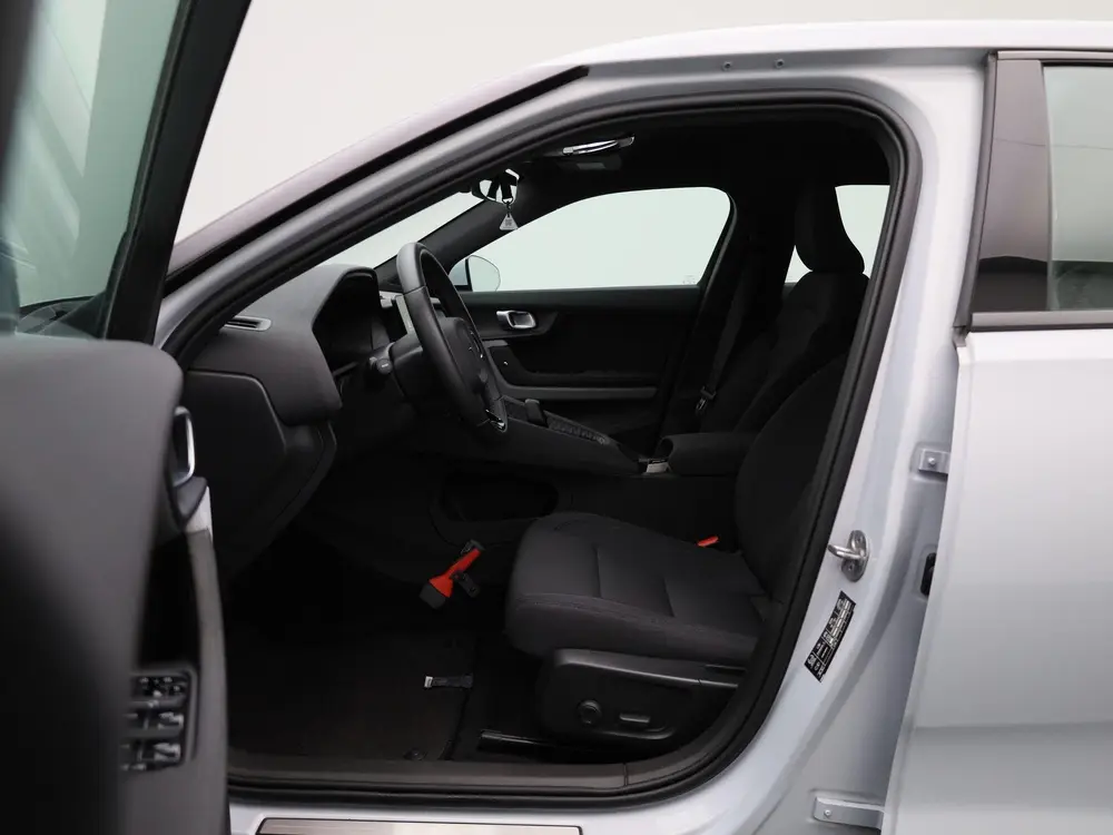 Polestar 2 Long Range Single Motor 82 kWh uit 2023, foto 9