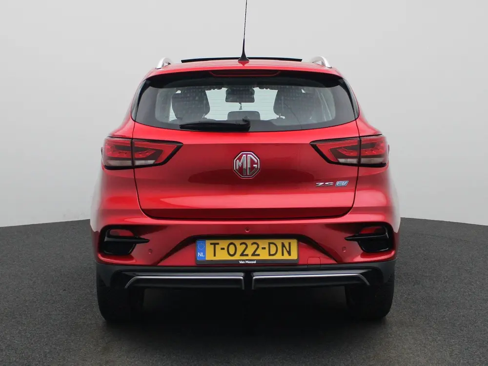 MG ZS Long Range Luxury 70 kWh uit 2023, foto 5