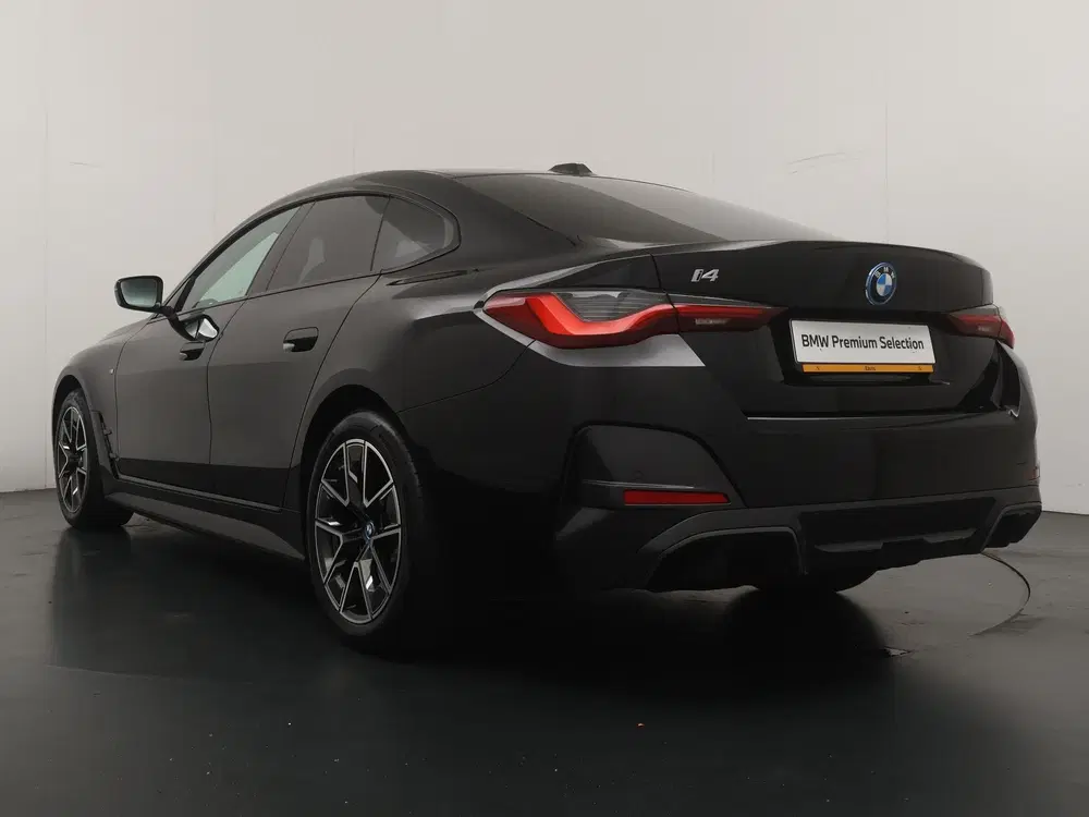 BMW i4 Gran Coupé eDrive40 uit 2024, foto 12