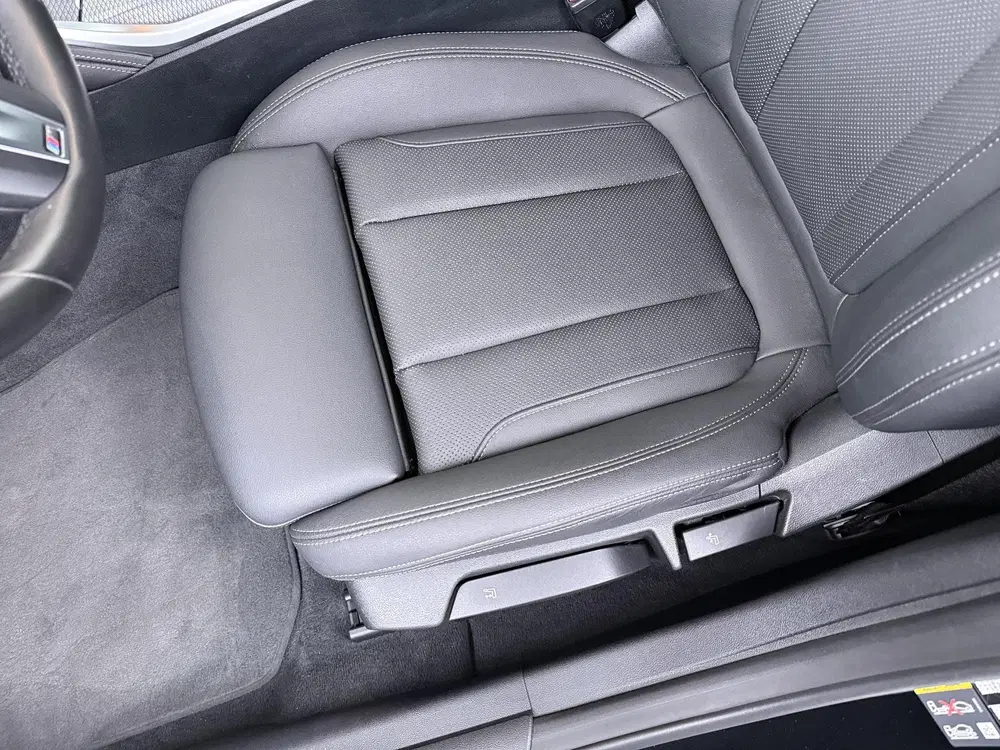 BMW i4 Gran Coupé eDrive40 uit 2024, foto 14
