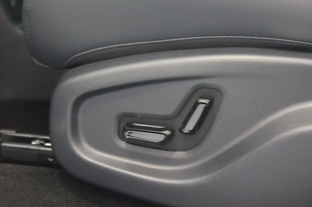 Geely Starray EM-i 1.5 Pro Plug-in uit 2026, foto 8