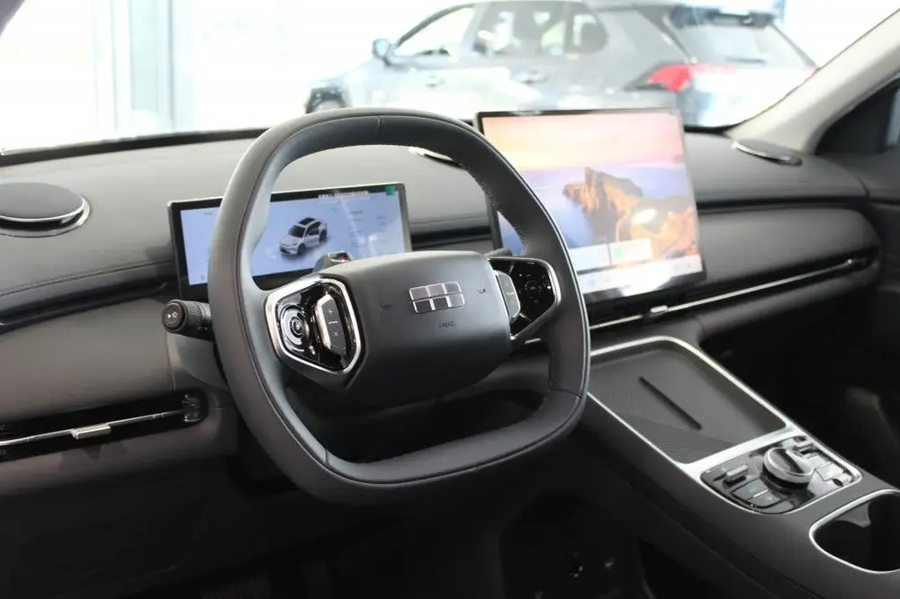 Geely Starray EM-i 1.5 Pro Plug-in uit 2026, foto 9
