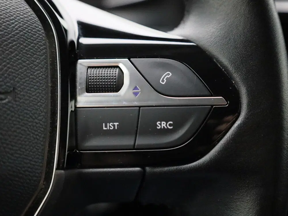 Peugeot 2008 1.2 Puretech 96kW S&S Allure uit 2021, foto 15
