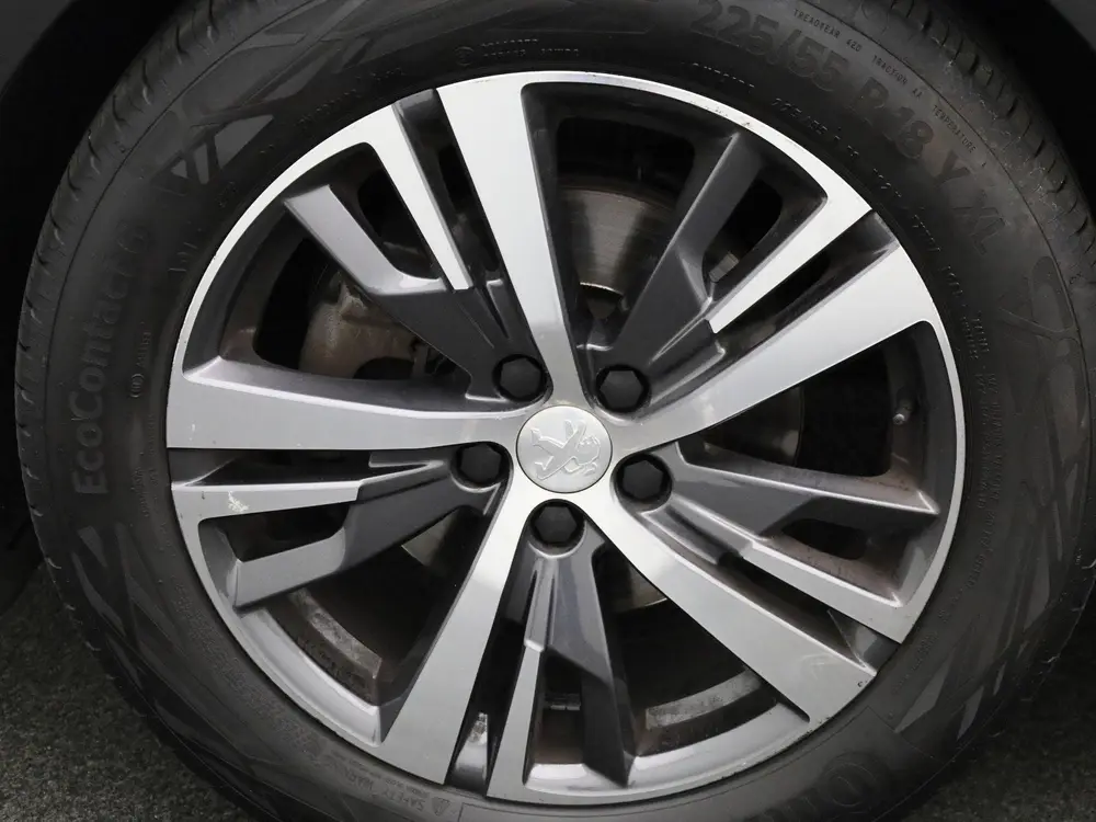 Peugeot 3008 1.2 PureTech 96kW S&S Allure uit 2021, foto 12