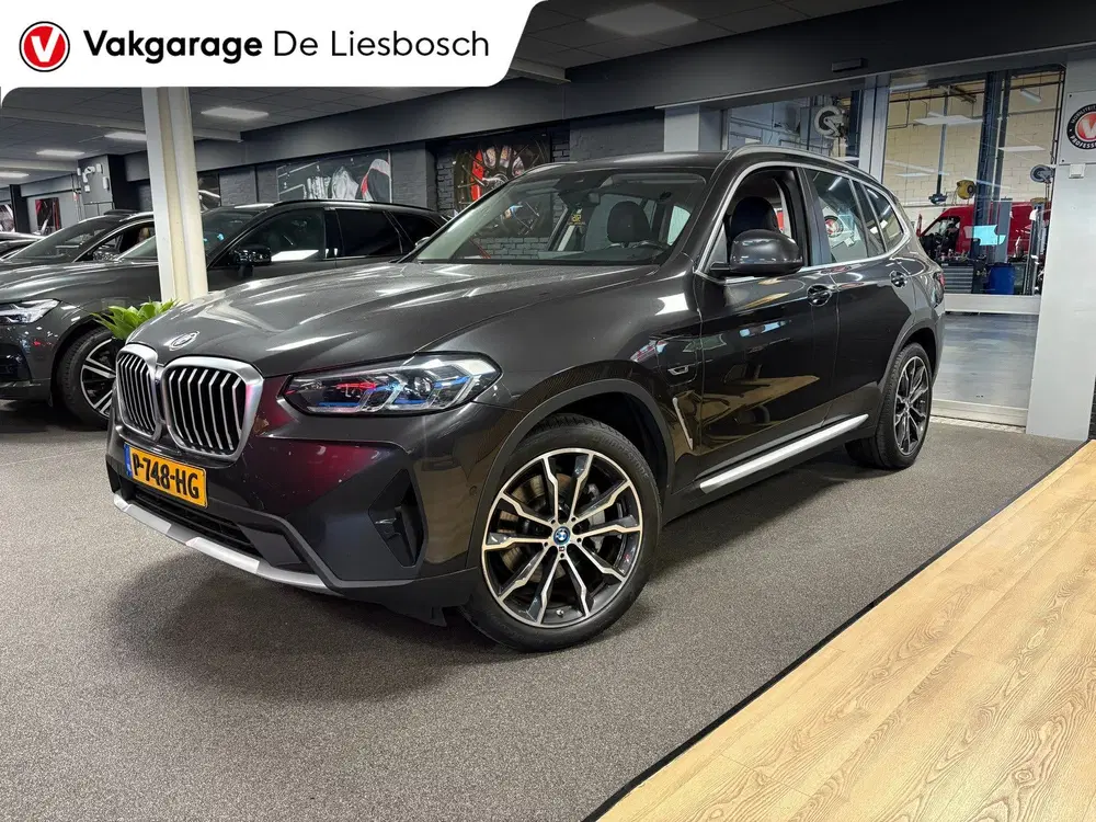 BMW X3 XDrive30e Business Edition Plus uit 2022, foto 3
