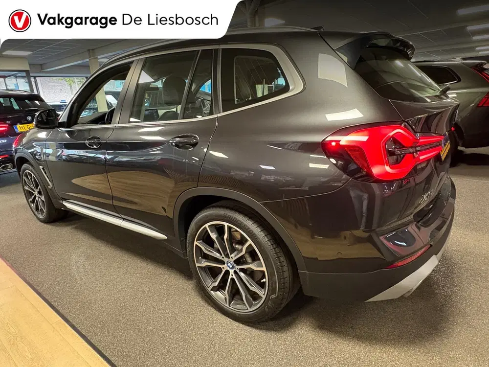 BMW X3 XDrive30e Business Edition Plus uit 2022, foto 4