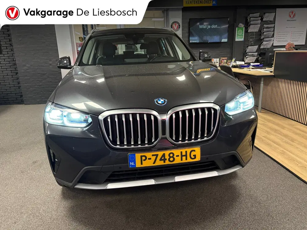 BMW X3 XDrive30e Business Edition Plus uit 2022, foto 9
