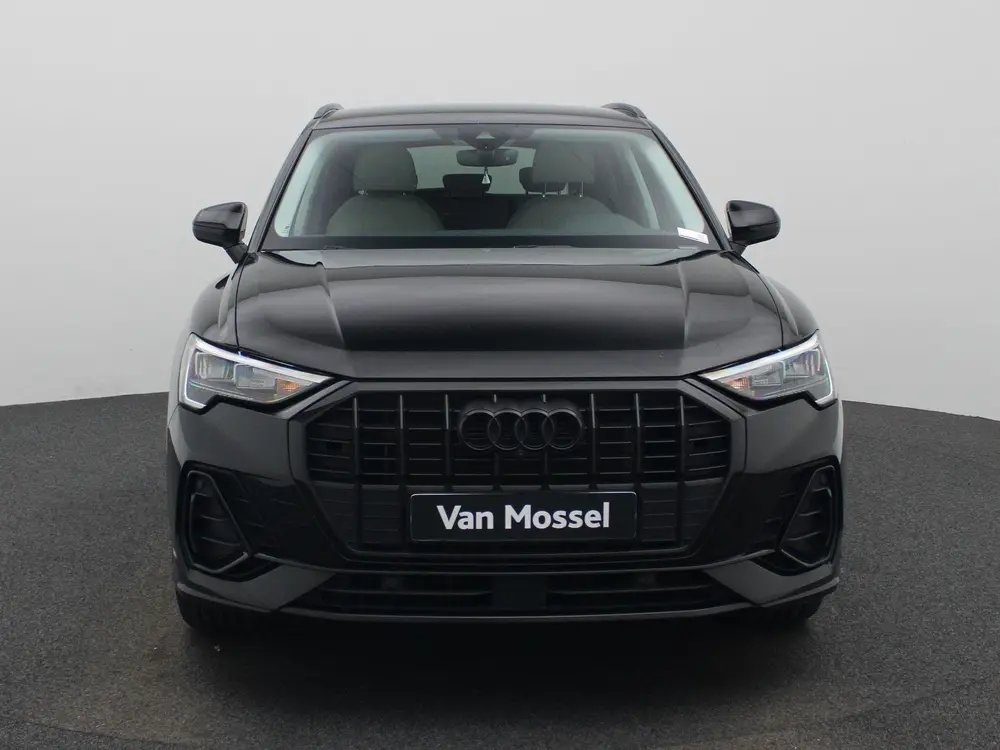 Audi Q3 45 TFSI e S tronic S Line uit 2023, foto 3