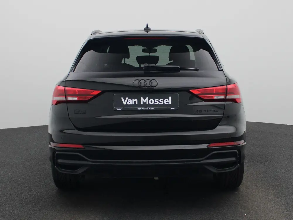 Audi Q3 45 TFSI e S tronic S Line uit 2023, foto 5