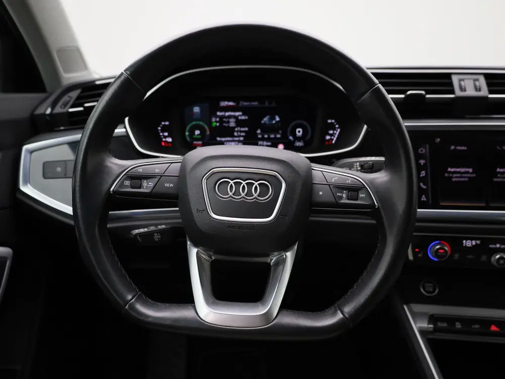 Audi Q3 45 TFSI e S tronic S Line uit 2023, foto 7