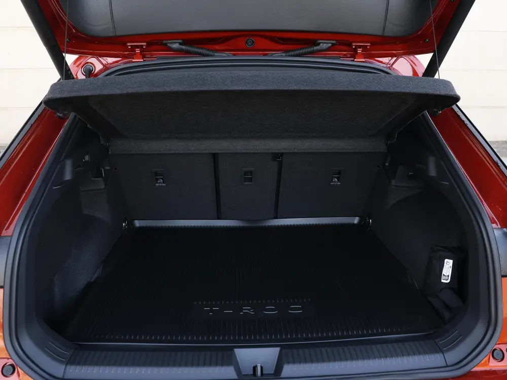 Volkswagen T-Roc R-Line First Edition 1.5 eTSI 150 PK | Navi uit 2026, foto 20