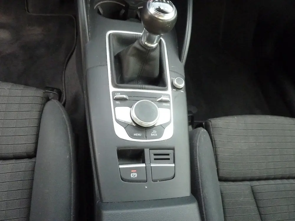 Audi A3 30 TFSI Design Pro Line uit 2019, foto 12