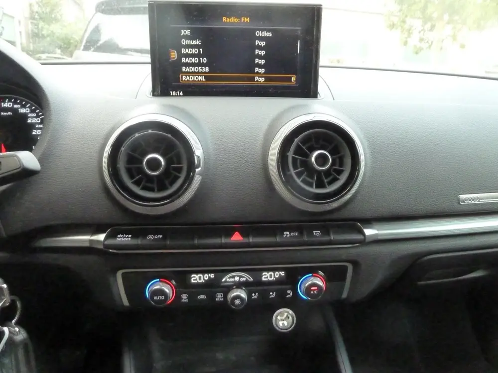 Audi A3 30 TFSI Design Pro Line uit 2019, foto 15