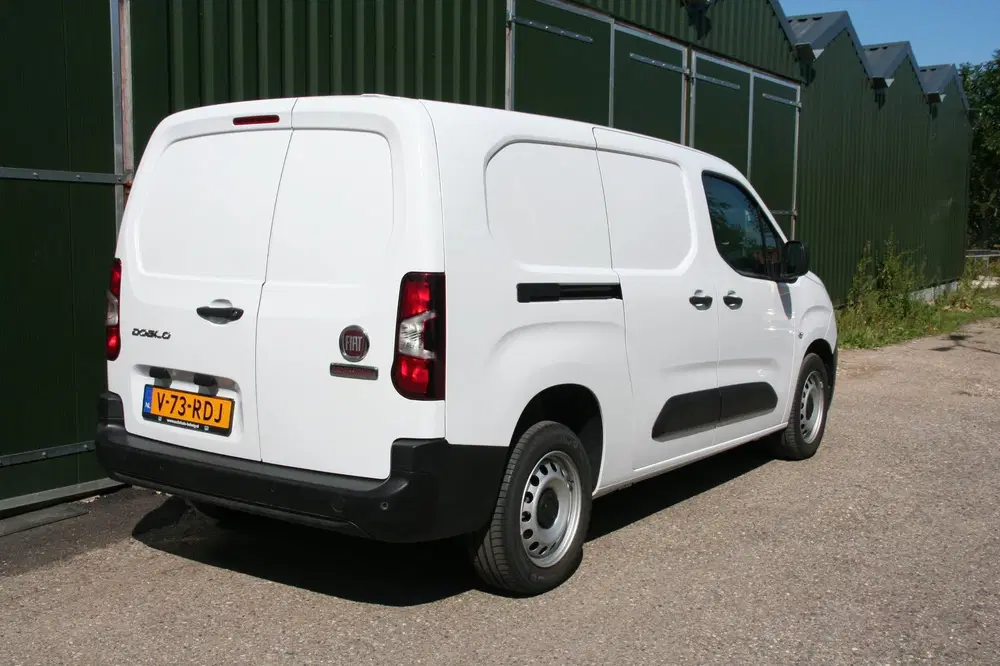 Fiat Doblo 1.5D 102 PK L2 HEAVY uit 2023, foto 3