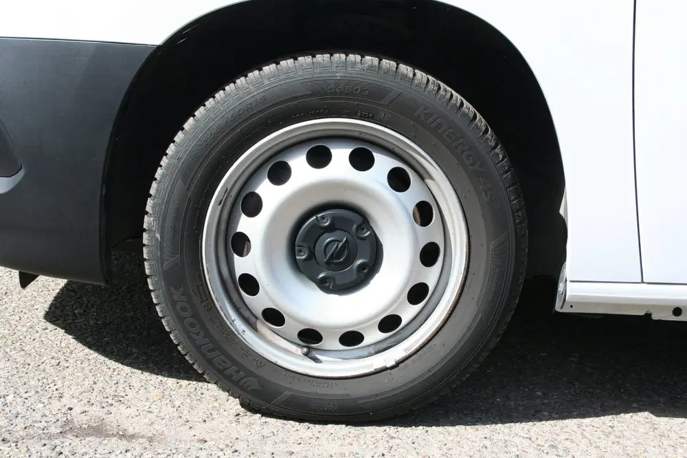 Opel Combo 1.5D L2H1 HEAVY 102 PK uit 2023, foto 14