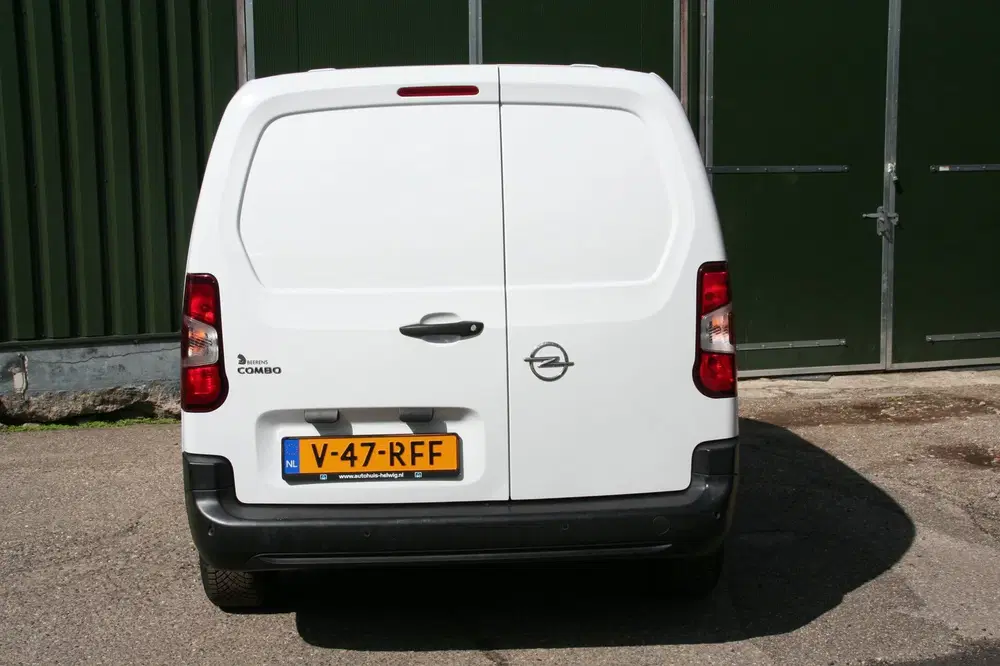 Opel Combo 1.5D L2H1 HEAVY 102 PK uit 2023, foto 6