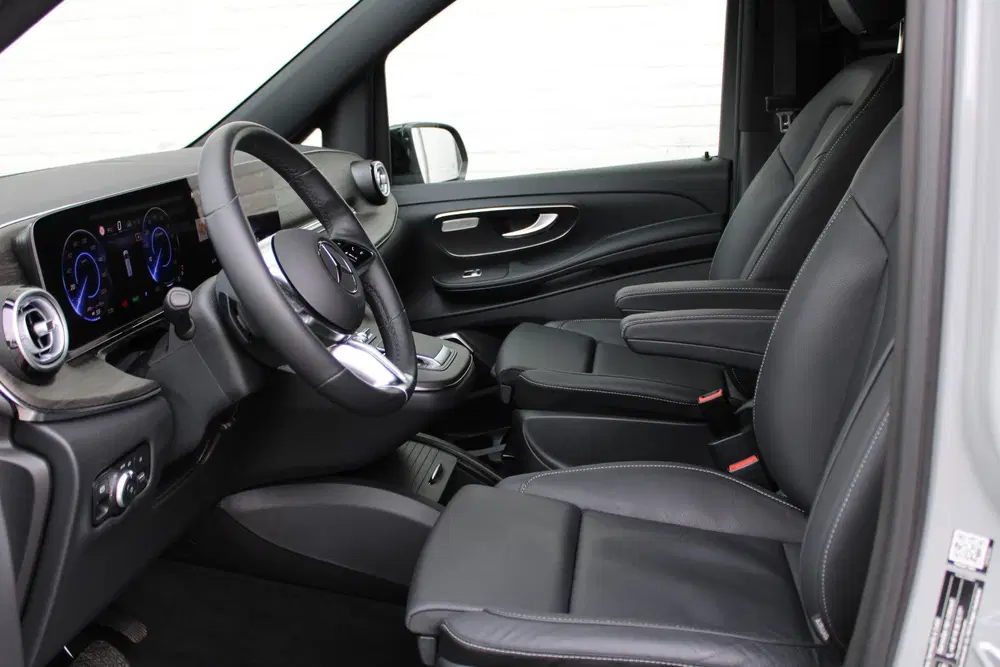 Mercedes-Benz EQV 300 L2 uit 2025, foto 3