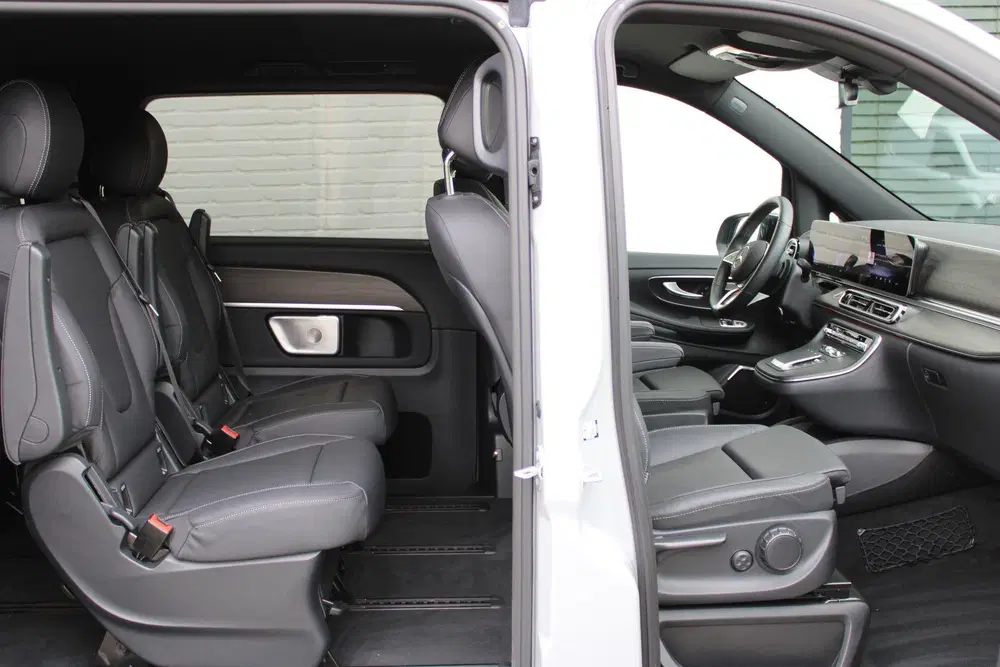 Mercedes-Benz EQV 300 L2 uit 2025, foto 4