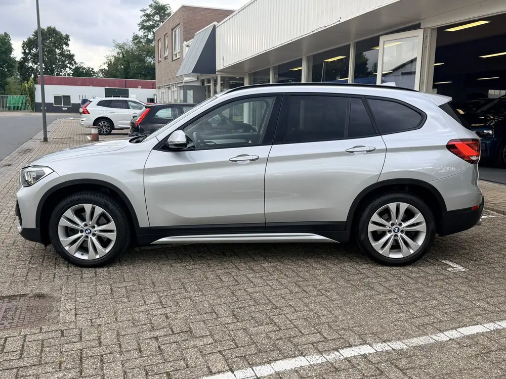 BMW X1 xDrive20i High Executive | Afn. trekhaak | Pano | LED uit 2019, foto 14