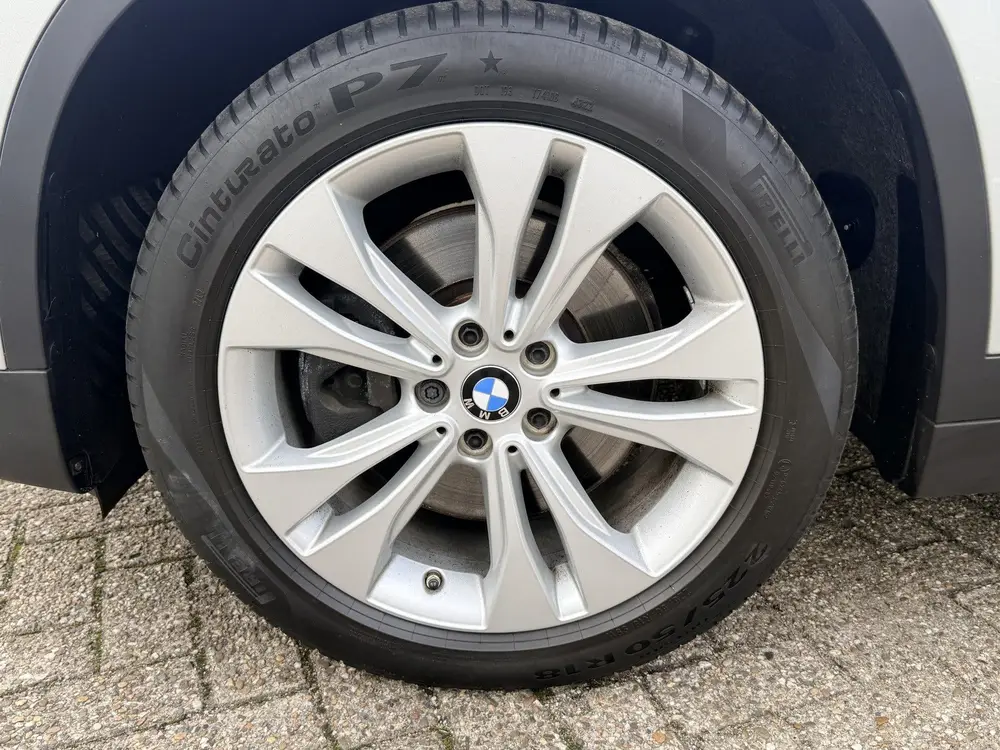 BMW X1 xDrive20i High Executive | Afn. trekhaak | Pano | LED uit 2019, foto 17