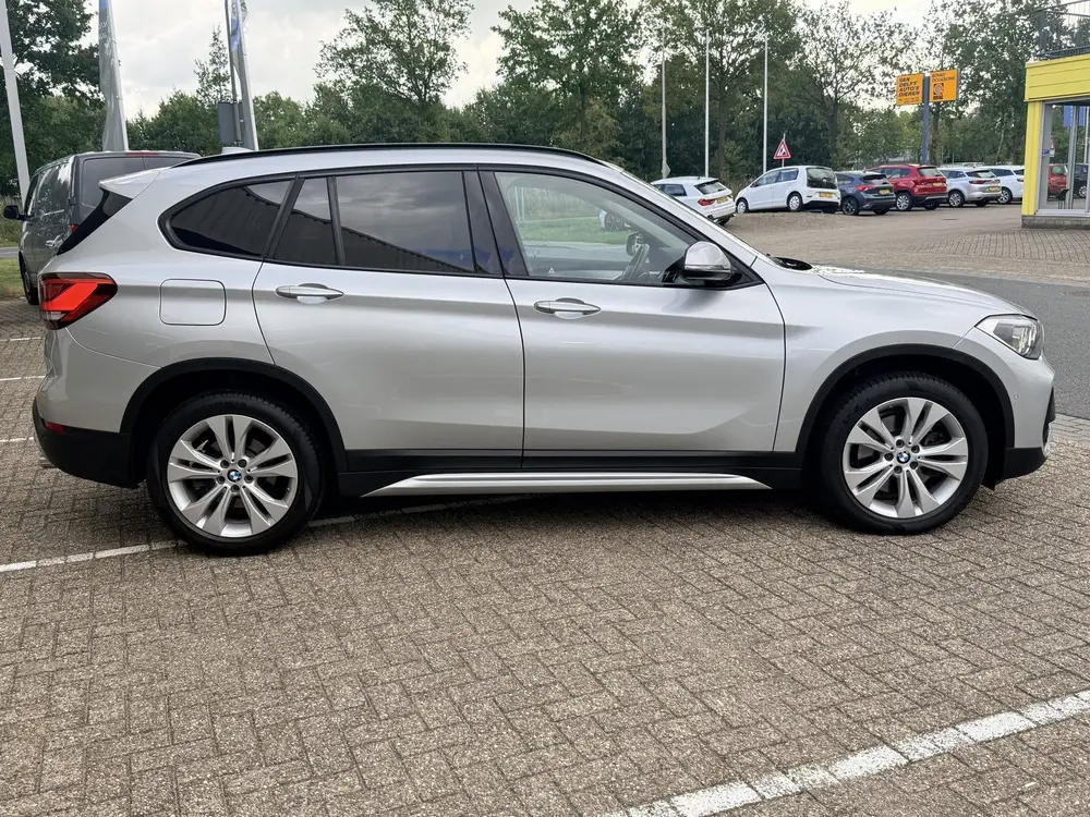 BMW X1 xDrive20i High Executive | Afn. trekhaak | Pano | LED uit 2019, foto 8