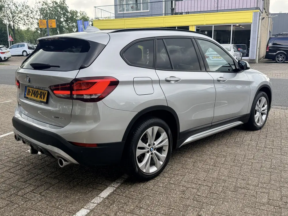 BMW X1 xDrive20i High Executive | Afn. trekhaak | Pano | LED uit 2019, foto 9