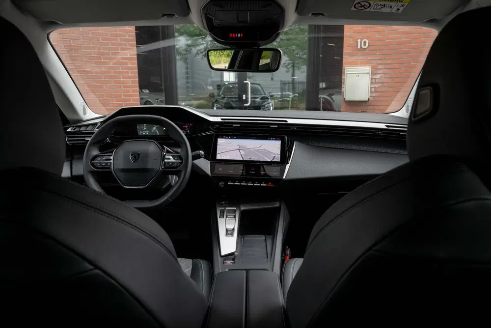 Peugeot 408 1.2 PureTech Allure Pack 130 EAT8 Camera O uit 2023, foto 14
