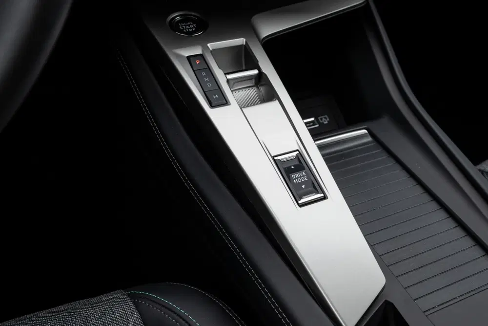 Peugeot 408 1.2 PureTech Allure Pack 130 EAT8 Camera O uit 2023, foto 19