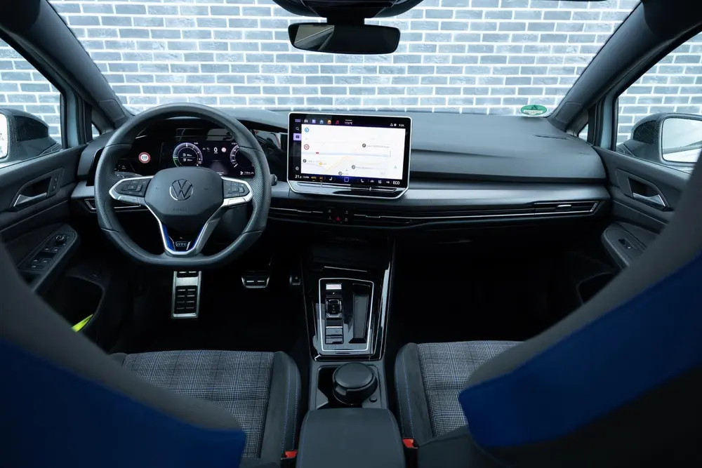 Volkswagen Golf 1.5 eHybrid GTE | Plug-in Hybrid (PHEV) | Pa uit 2025, foto 2