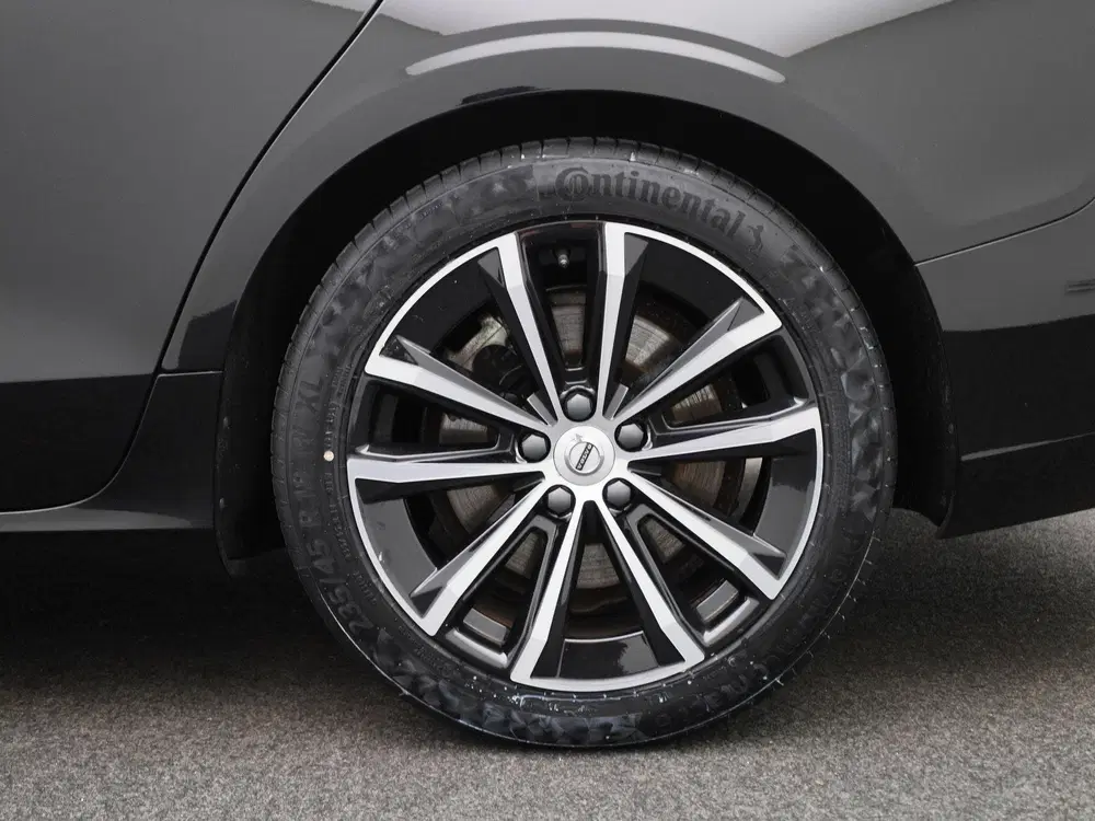 Volvo V60 2.0 T6 Plug-in hybrid AWD Essential Bright uit 2023, foto 13